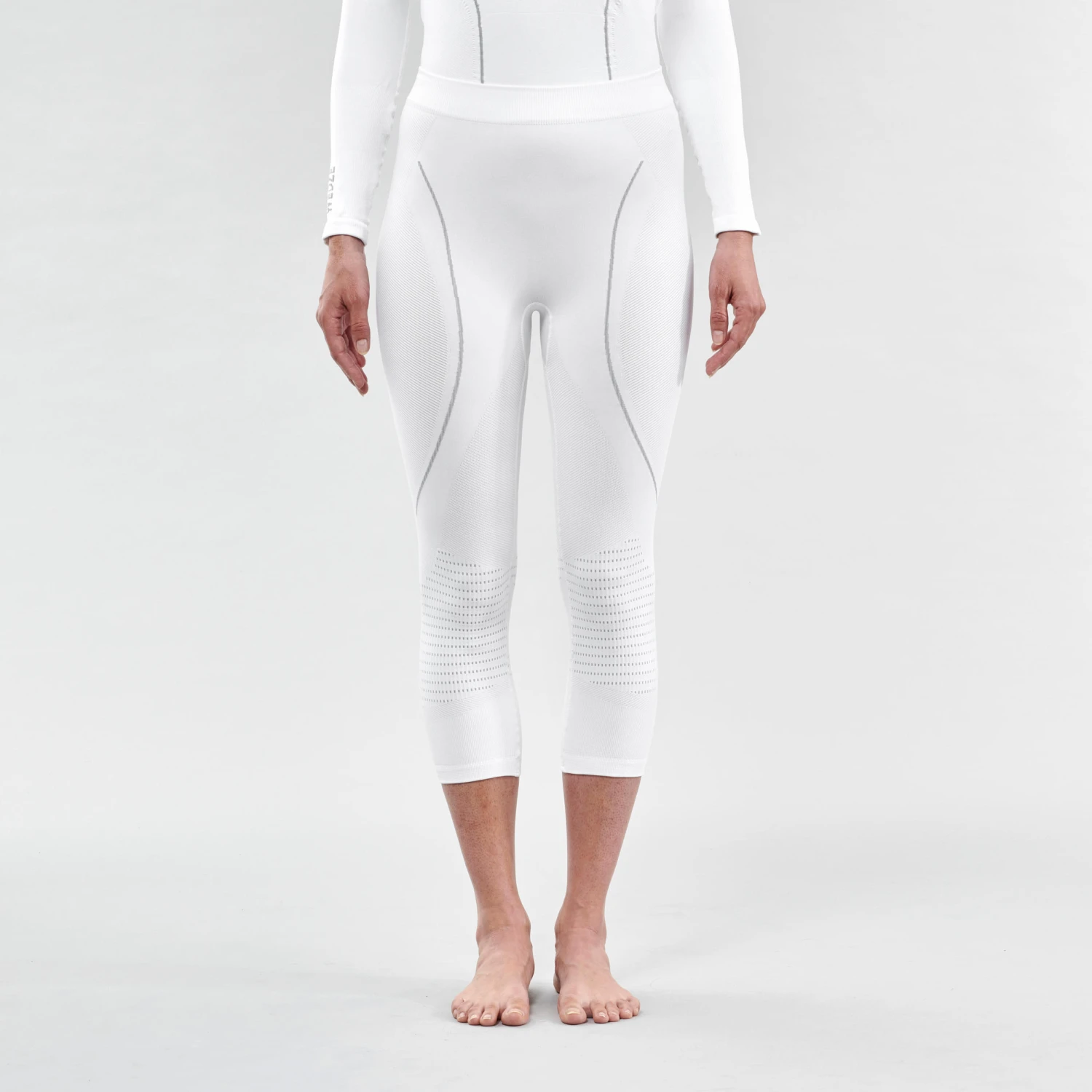 WEDZE Women's Ski Base Layer - BL 980 Seamless Bottom 4 WEDZE Women's Ski Base Layer - BL 980 Seamless Bottom - Image 2