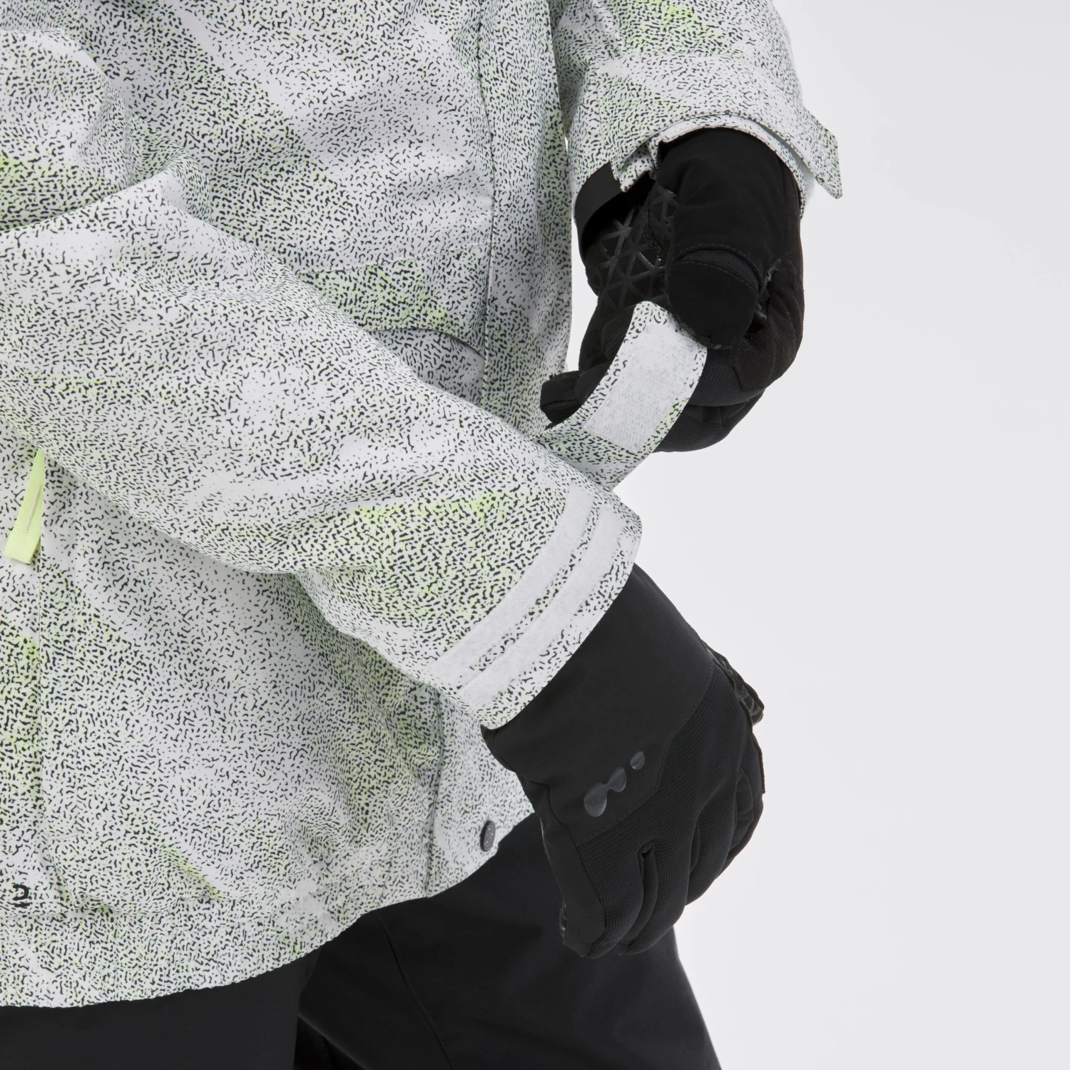 Women Snowboard And Ski Jacket SNB JKT 100 8 Women Snowboard And Ski Jacket SNB JKT 100 - Image 6