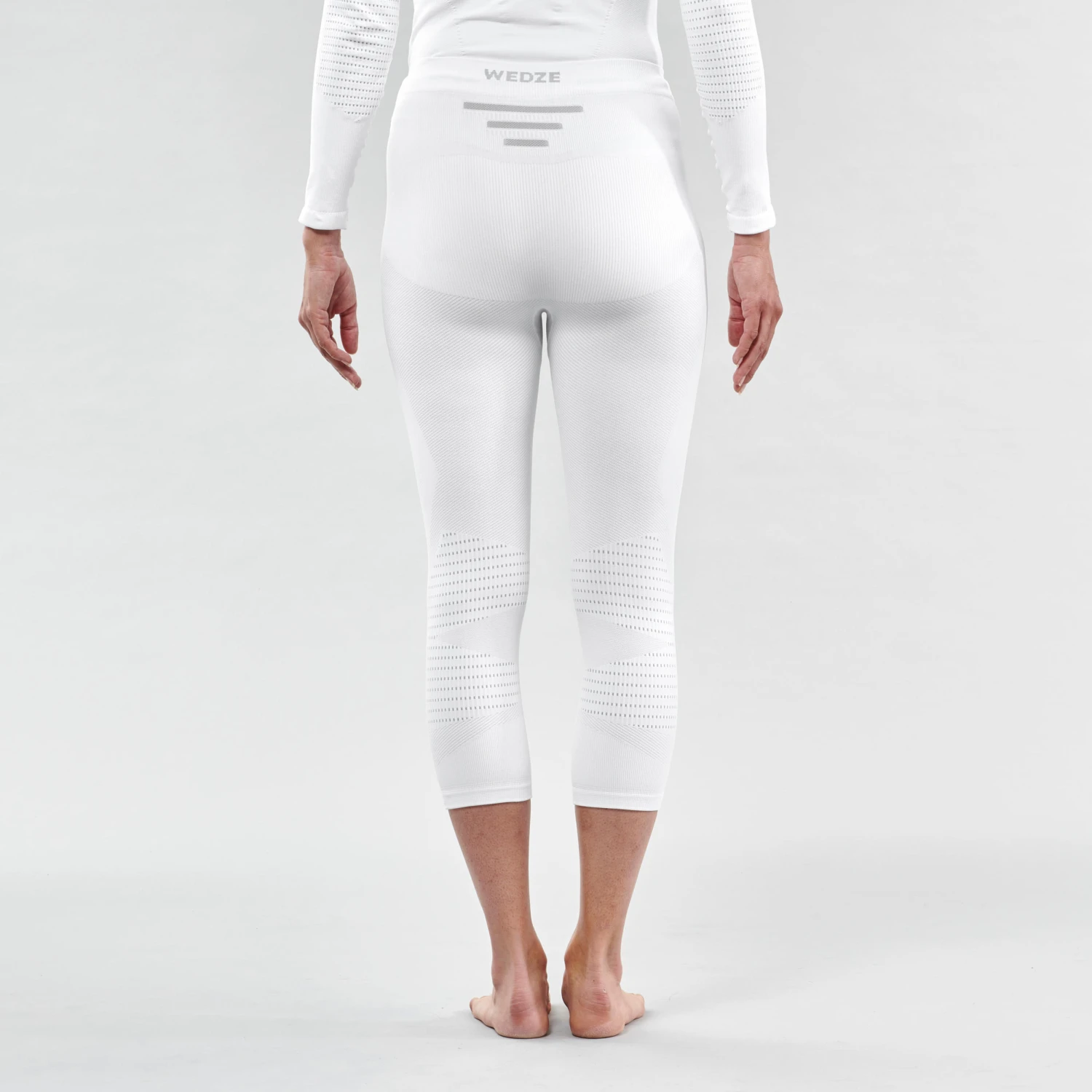 WEDZE Women's Ski Base Layer - BL 980 Seamless Bottom 6 WEDZE Women's Ski Base Layer - BL 980 Seamless Bottom - Image 4